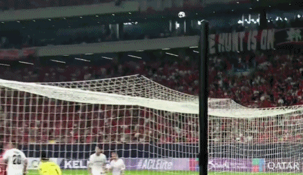 里程碑夜罗马豪取连胜，亚冠国际比赛日刷纪录，引发热议，身体对抗强度拉满的简单介绍