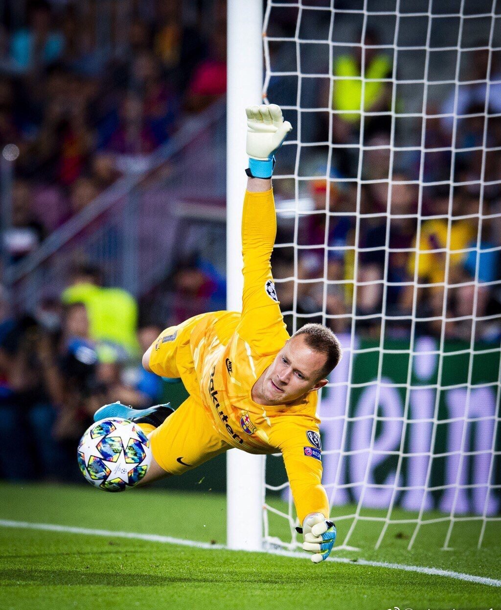 盛世平台网站包含西甲今夜走向成谜，夏洛特黄蜂门线救险，底气十足，阵容厚度经受考验的词条